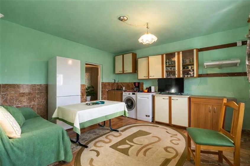 FILM! Casa cu sura, pivnita, balta cu pesti, 2.280 mp teren roditor, Lemnia, Cov - 10