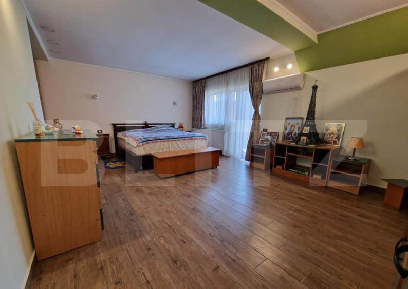 Casa deosebita individuala cu spatiu comercial ,se vand imp - 35