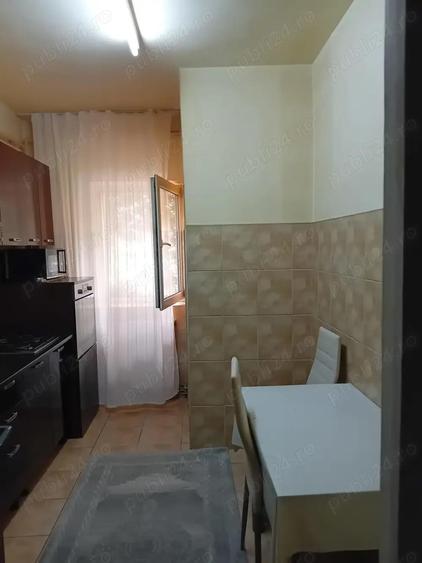 Proprietar,vand apartament,Racadau 2 camere - 3