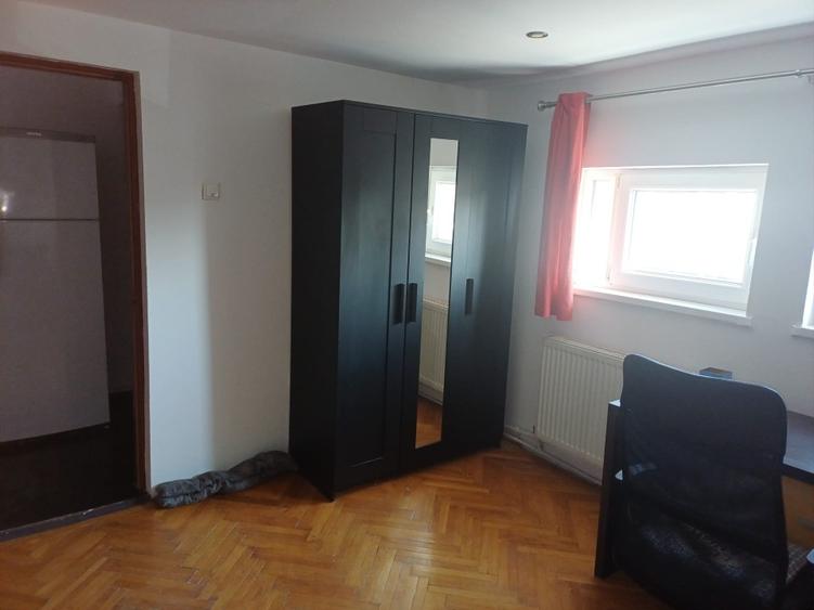 Apartament 3 camere de vanzare, Piata Chibrit, secor 1 Bucuresti - 8