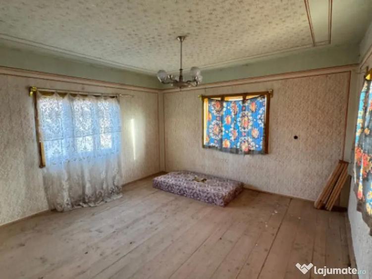 Doua case pe acela?i teren, 180 mp utili, 25 ari, ?indre? - 6