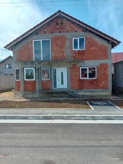 Casa in rosu Palota de vanzare - 1