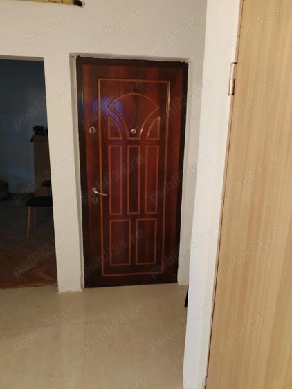 Vand apartament cu 2 camere decomandat - 1