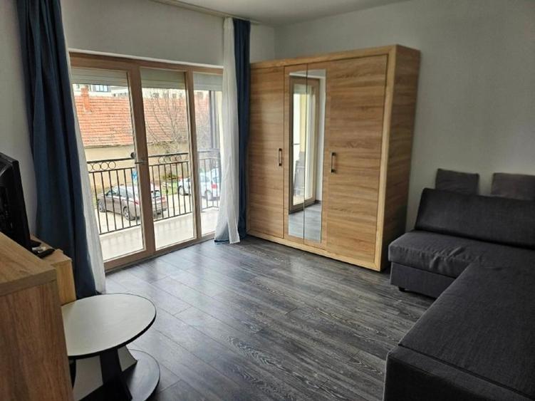 Proprietar inchiriez apartament cu o camera cu loc de parcare inclus - 6