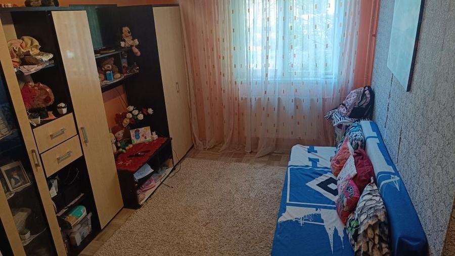 Apartament de vanzare doua camere bucatarie baie parter - 2