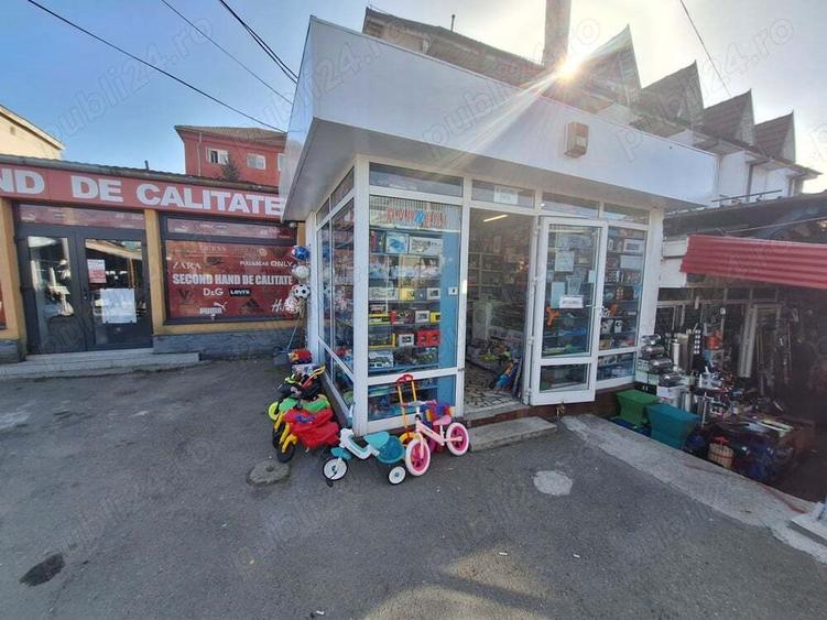 Spa?iu Comercial in Pia?a Centrala Petro?ani - 3