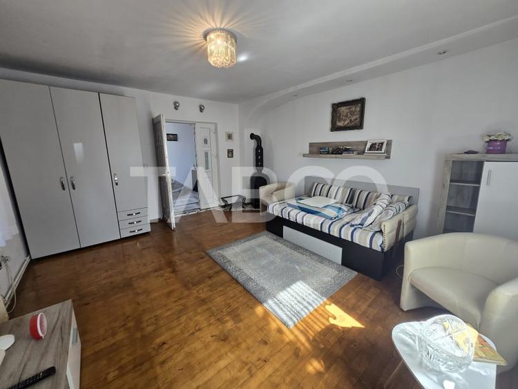 Casa individuala de vanzare 387mpu teren 624mp Sura Mica Sibiu - 9