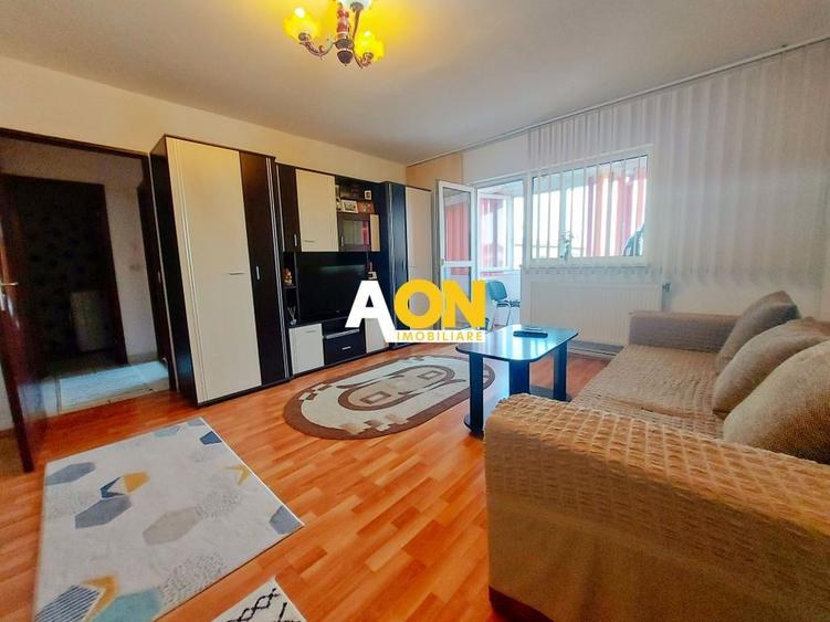 Apartament 2 camere, mobilat, utilat, Cetate - 1