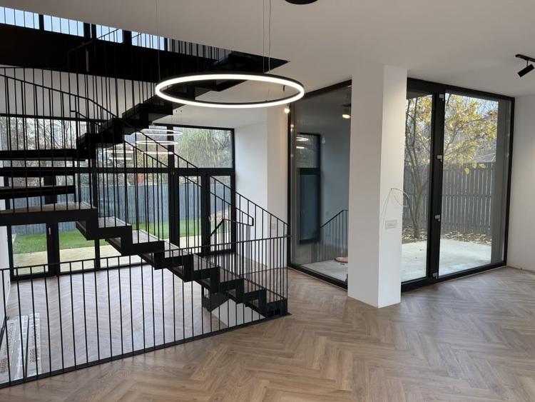 MOGOSOAIA FRF | VILA MODERNA LANGA PADURE | FINISATA 2025 - 5