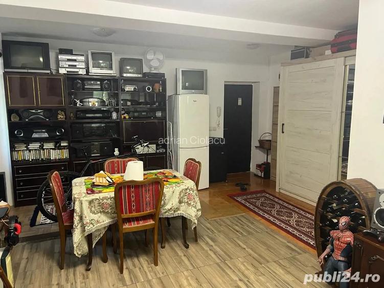 Garsoniera de vanzare