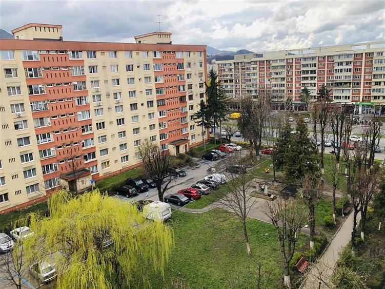 BLV. VICTORIEI 2 Camere etaj intermediar, Panorama - 2