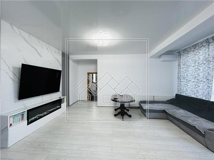 Apartament de vanzare in Sibiu - 2 camere, 2 balcoane - D. Stanca - 3