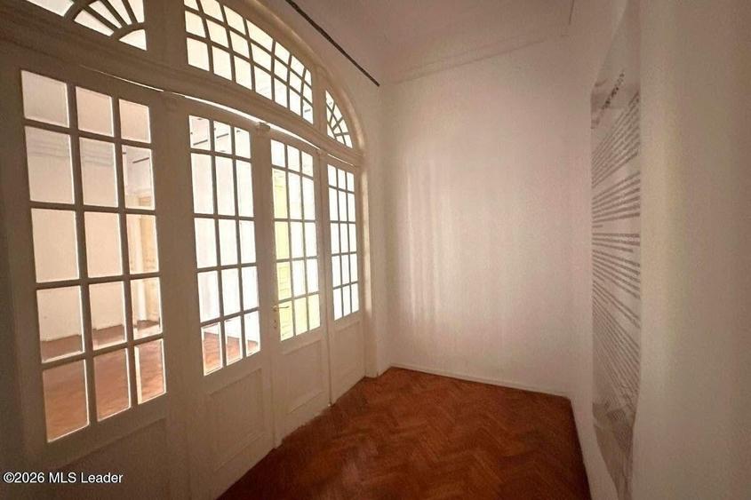 B-dul Carol 59, 222 mpu, 9 camere, etaj 1 din 3, balcoane 14 mp - 10