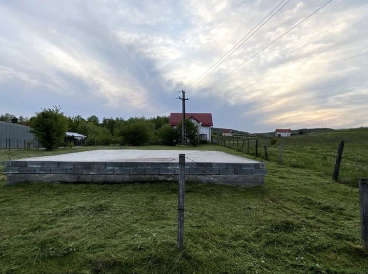 Accept schimb Aur / Auto / Ceas / Vanzare teren 500 mp. - 2