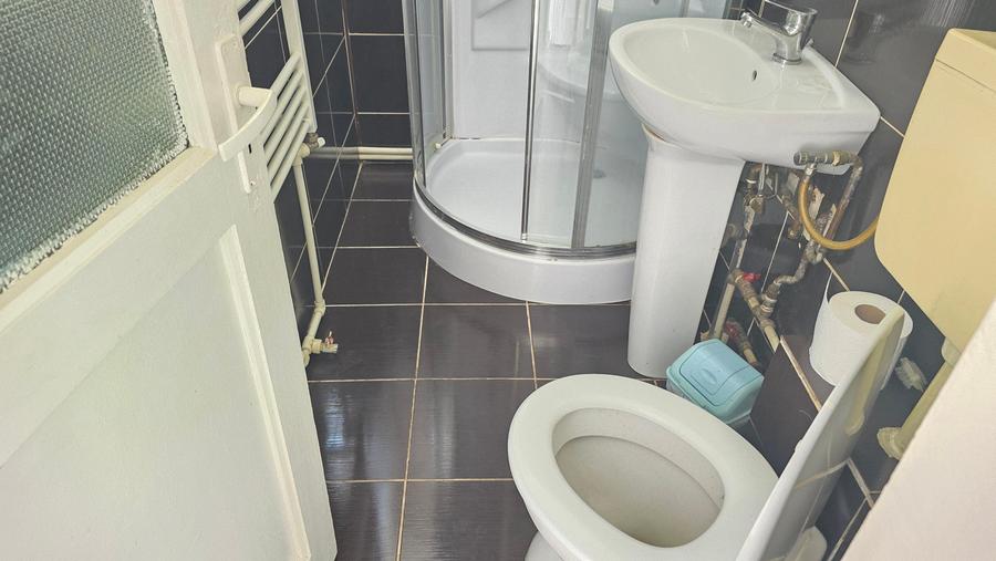 Vand apartament 2 camere in Deva, zona Progresul, etaj 1, bloc de 3 etaje - 6