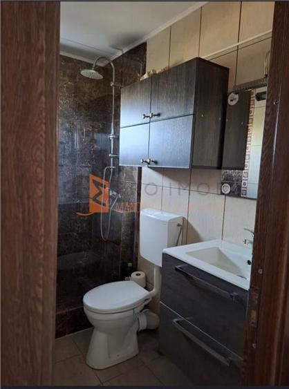 Apartament 3 camere cf 1  decomandat zona Micro 5 - 8