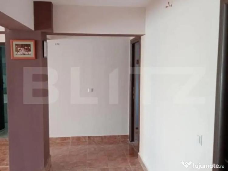 Apartament 4 camere ,decomandat, 90 mp , Micro 17 - 5