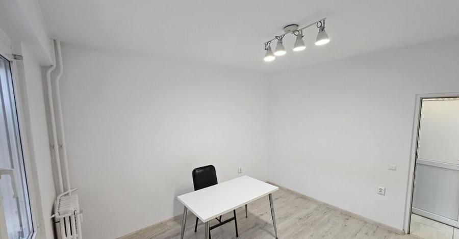 ULTRACENTRAL - 2 cam, cf1,sd,1/4 , liber,intabulat-55000 eur - 13