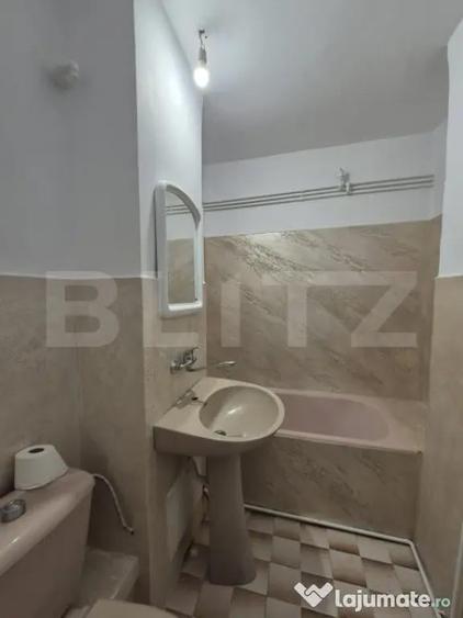 Apartament cu 2 camere decomandat, mobilat în Central
