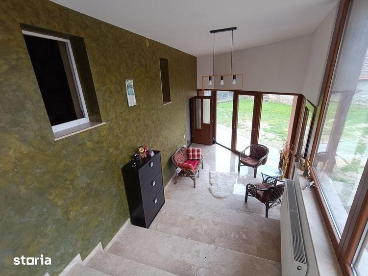 Casă cu 3 camere cu Teren 1760 Mp în Meteș