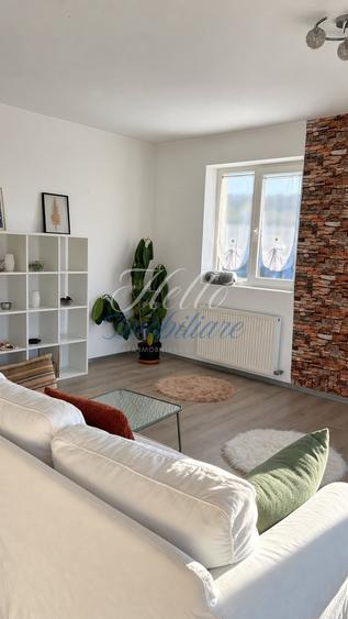 Apartament cu 2 camere semidecomandat, mobilat în Florești