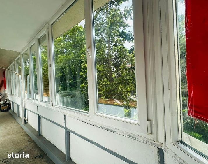 Apartament cu 3 camere semidecomandat în Cișmigiu