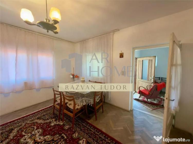 Casă cu 4 camere cu Teren 1681 Mp în Boldești