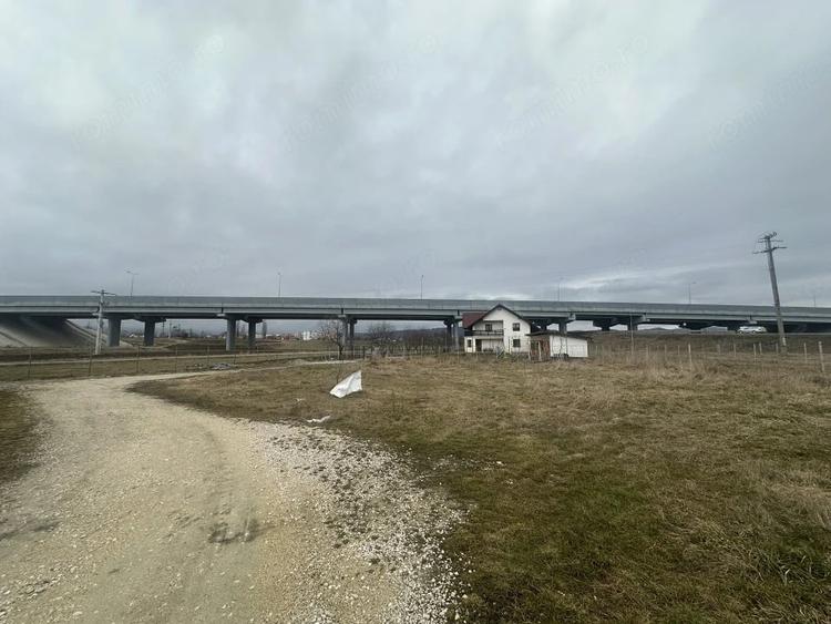 Teren de 1000 mp, în Central