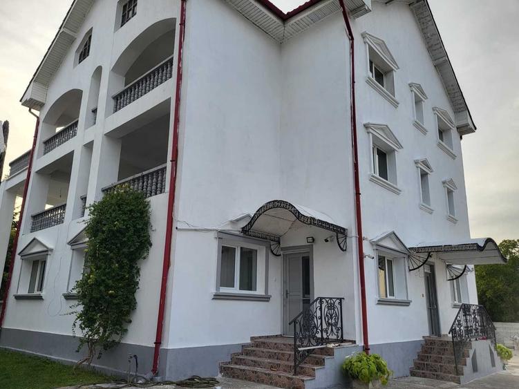 Casă cu 4 camere în Tudor Vladimirescu