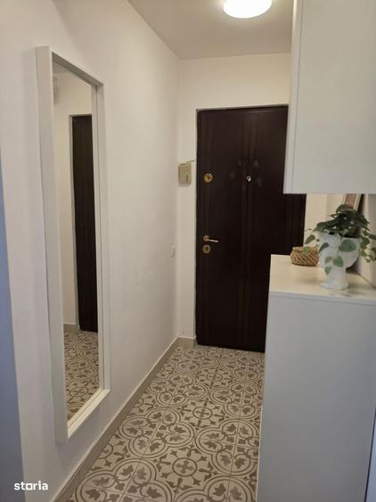 Apartament cu 2 camere semidecomandat în Victoriei
