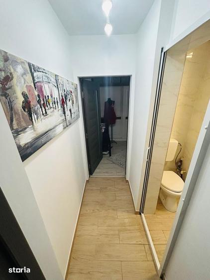 Apartament cu 3 camere semidecomandat în Crângași