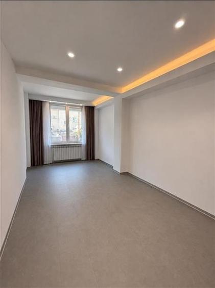 Apartament cu 3 camere decomandat în Dorobanți
