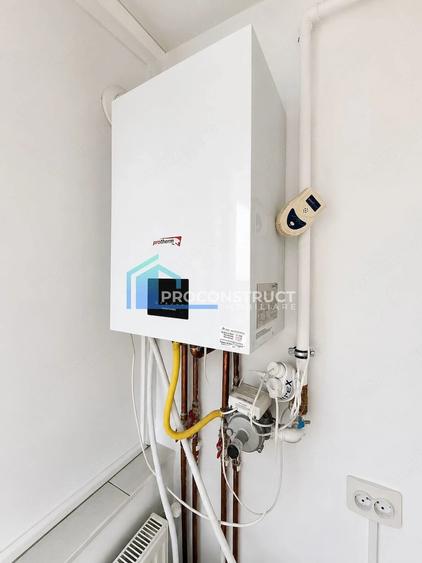 Apartament cu 3 camere semidecomandat în Buziașului