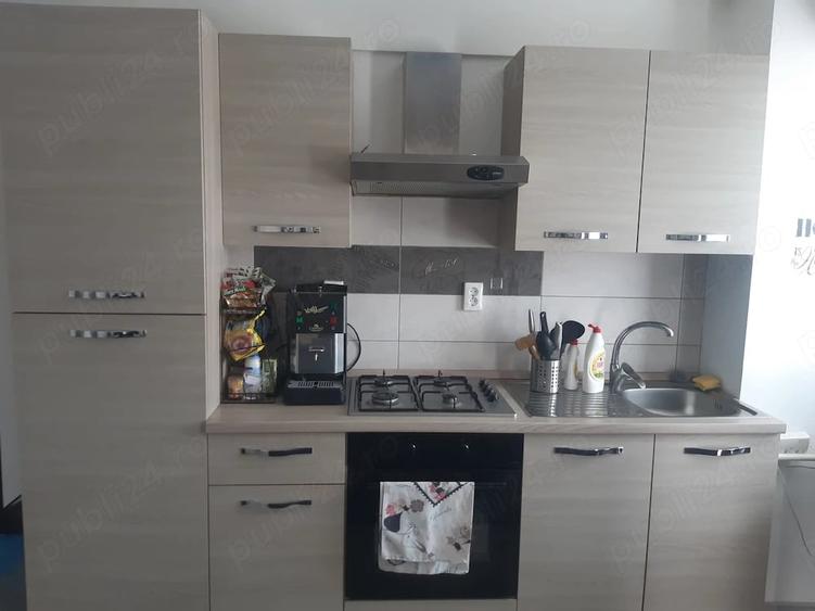 Apartament cu 2 camere semidecomandat în Fundeni