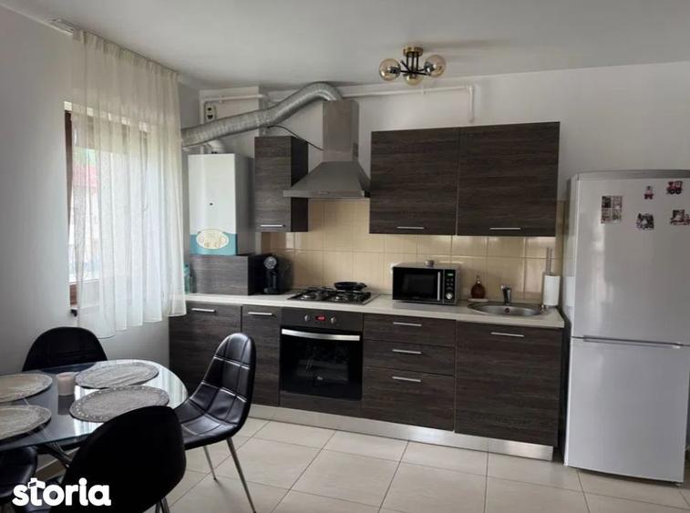 Apartament cu 3 camere decomandat, mobilat în Nord