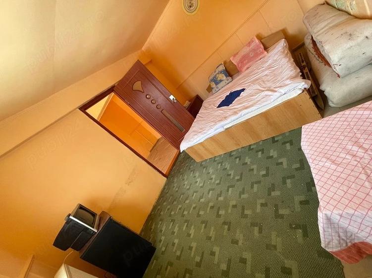Casă cu 12 camere cu Teren 360 Mp în Rânca
