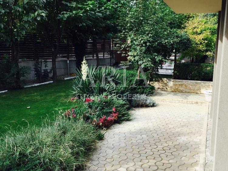 Casă individuală cu 6 camere cu Piscina în Pipera
