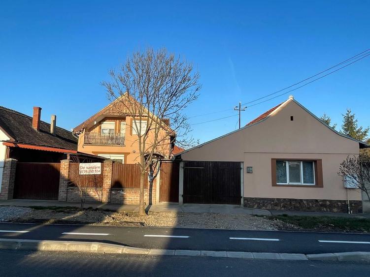 Casă cu 4 camere în Central
