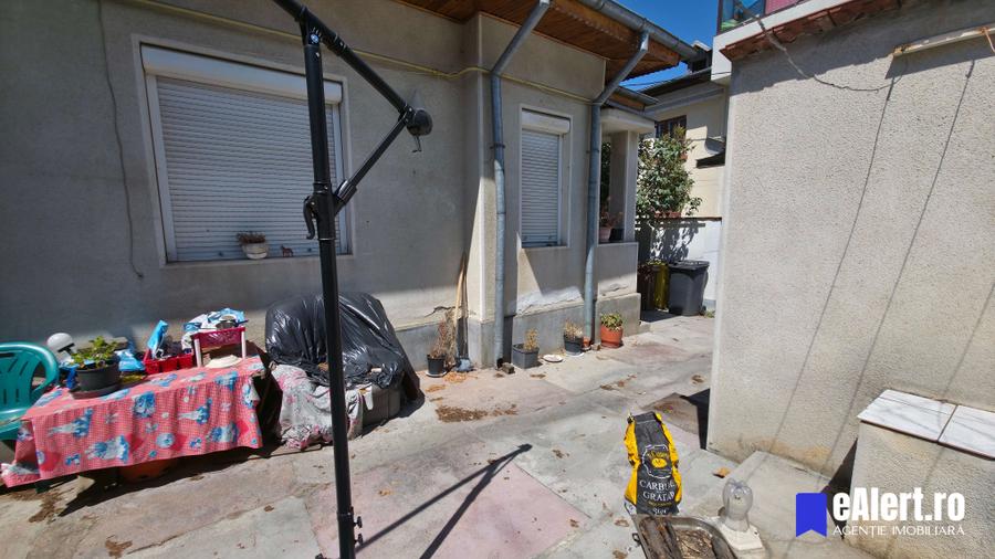 Casă cu 3 camere cu Garaj în Vatra Luminoasă