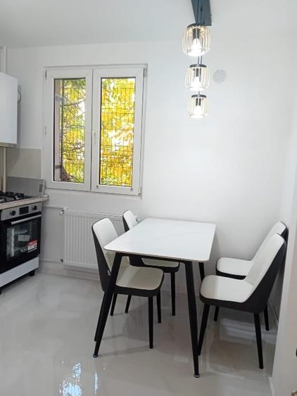 Apartament cu 2 camere decomandat, mobilat în Drumul Taberei