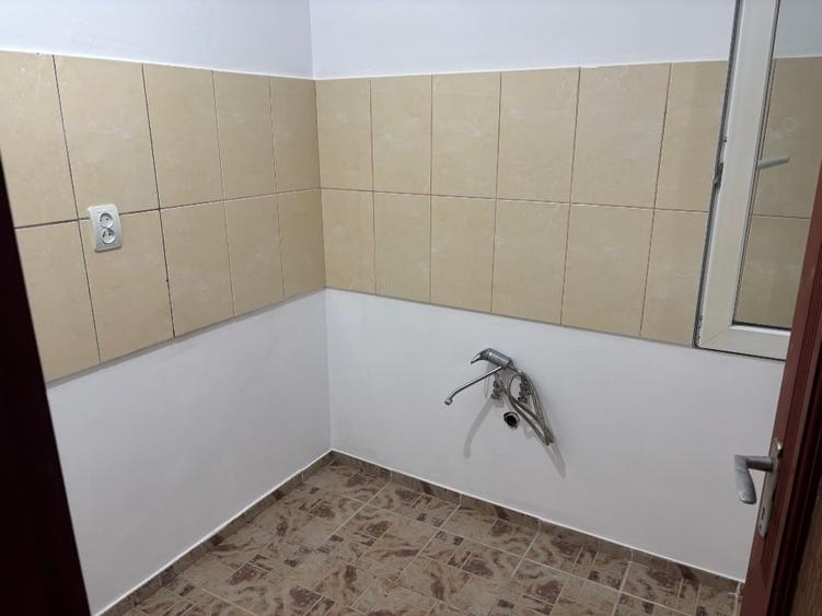 Garsonieră decomandată în Buziașului