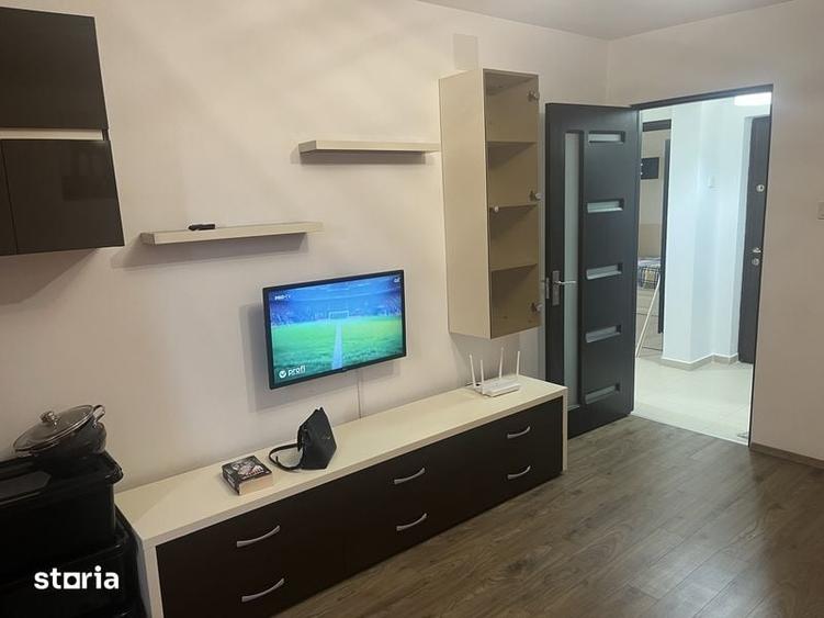 Apartament cu 3 camere decomandat în Buciumeni