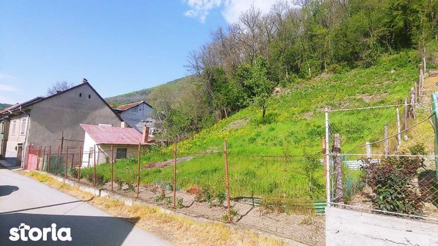 Casă cu 4 camere cu Teren 108 Mp în Topleț