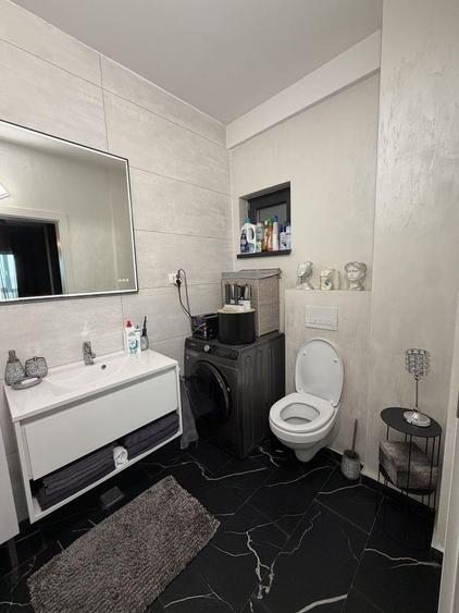 Apartament cu 3 camere decomandat în Popoveni