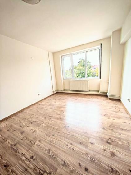 Apartament cu 2 camere semidecomandat în Ultracentral