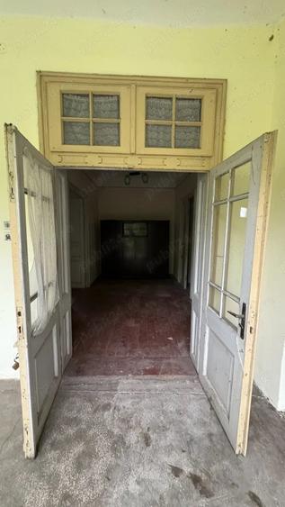 Casă cu 4 camere cu Teren 2100 Mp în Satu Nou