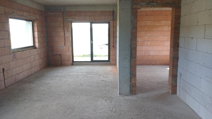 Casă individuală cu 3 camere cu Canalizare în Săliștea Nouă