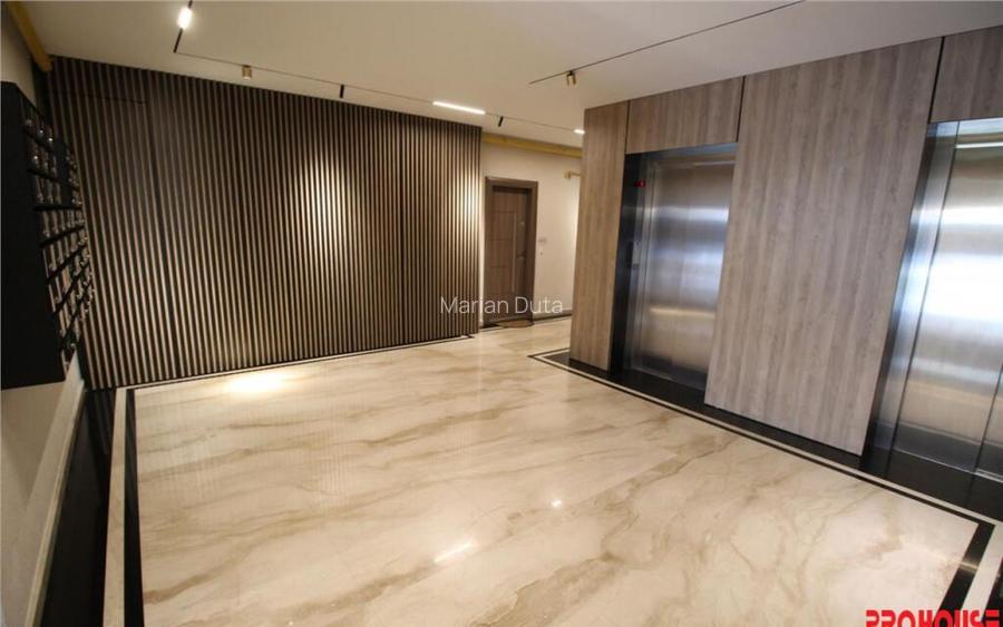 Bloc nou - prima - langa Universitatea Bacovia- 2 camere -