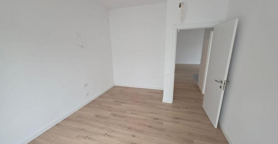 Apartament de vanzare 3 camere -imobil nou- zona Calarasi- S - 5