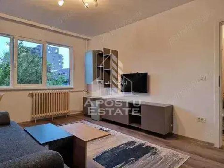 Apartament cu 1 camera, decomandat, zona Complex studentesc